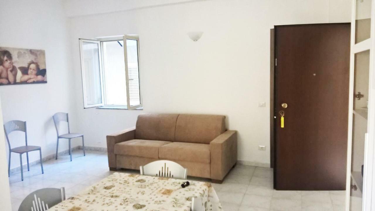 Climatizzato In Centro A 100M Dal Mare Villa Cirò Marina Exteriör bild