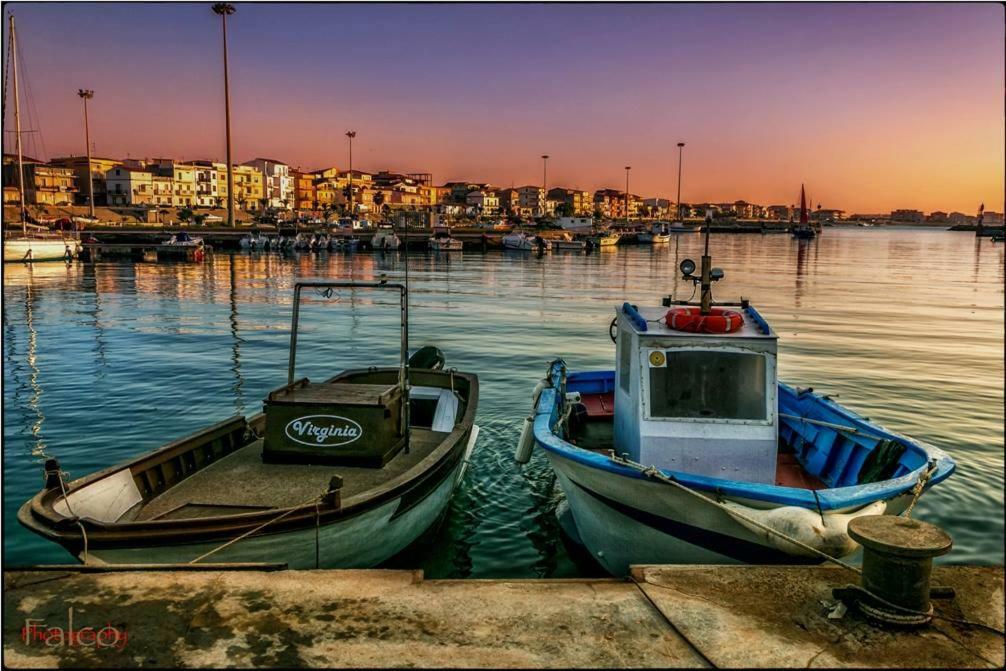 Climatizzato In Centro A 100M Dal Mare Villa Cirò Marina Exteriör bild