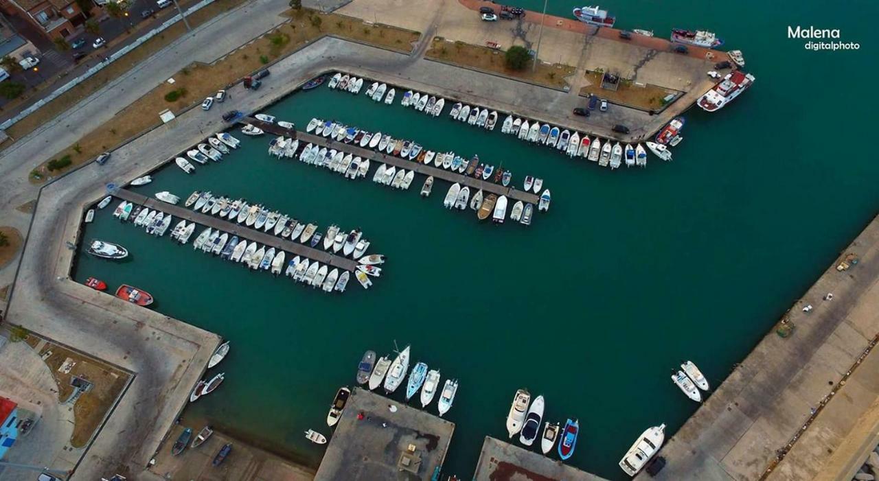 Climatizzato In Centro A 100M Dal Mare Villa Cirò Marina Exteriör bild